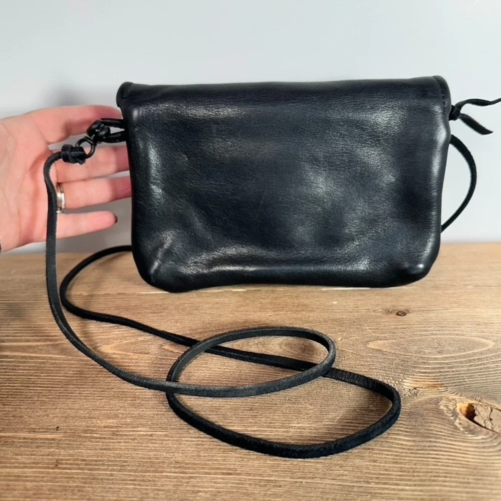 VTG Black Leather Foldover Crossbody Convertible Clutch 90s Minimalist Festival